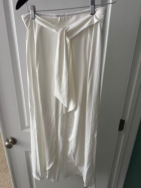 Women's Cream Tie-Waist Maxi Skirt